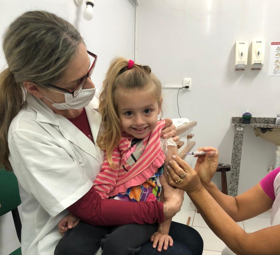 VACINAÇÃO CONTRA A H1N1 INICIOU HOJE